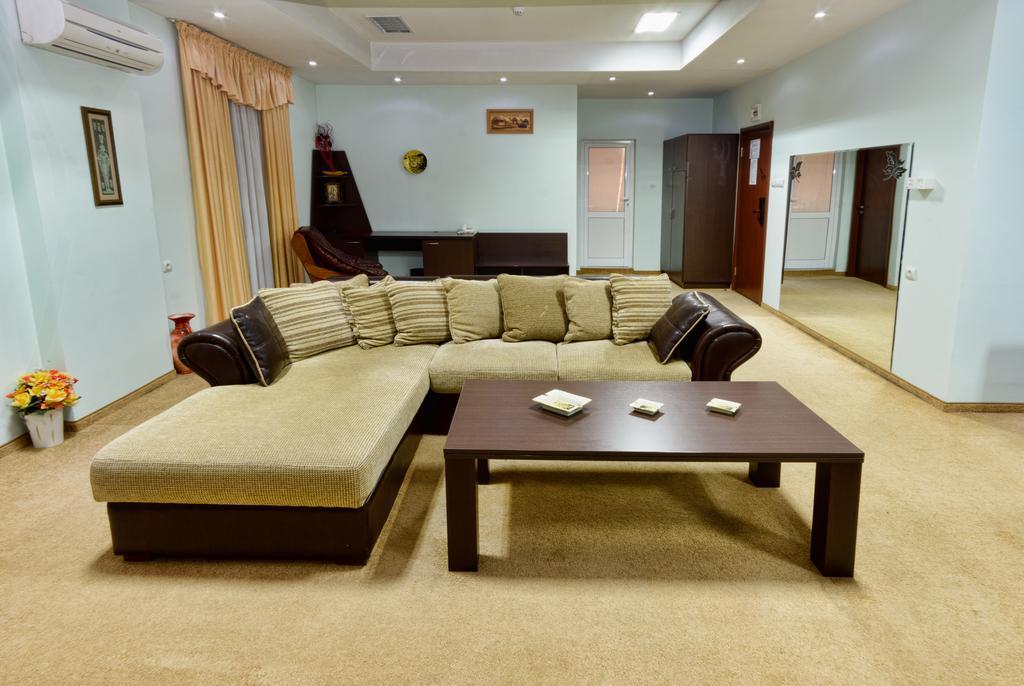 Hotel Afrodita Пловдив Экстерьер фото